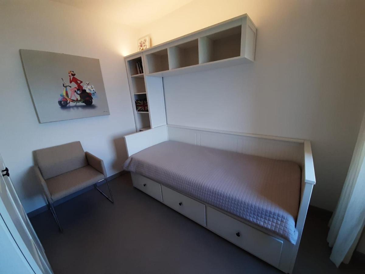 Appartamento GIOIOSA 1 con ampio terrazzo e vista Lago Belgirate Esterno foto