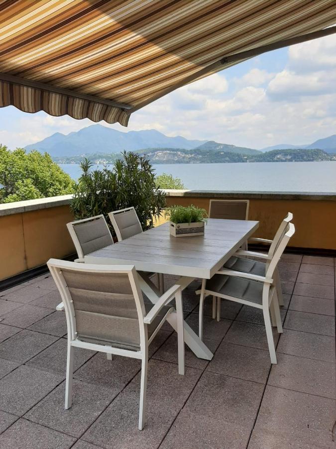 Appartamento GIOIOSA 1 con ampio terrazzo e vista Lago Belgirate Esterno foto