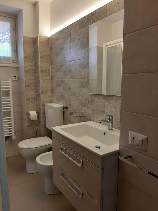 Appartamento GIOIOSA 1 con ampio terrazzo e vista Lago Belgirate Esterno foto