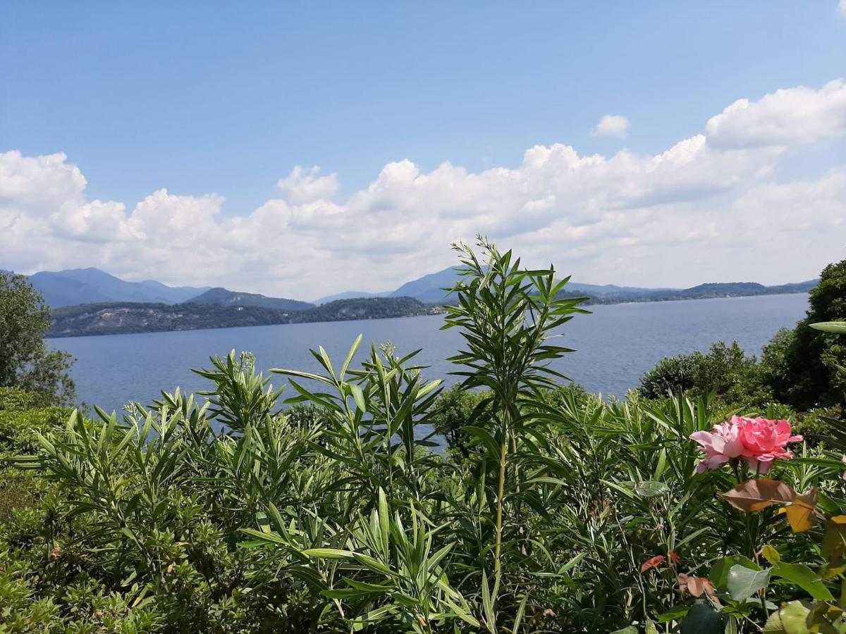 Appartamento GIOIOSA 1 con ampio terrazzo e vista Lago Belgirate Esterno foto
