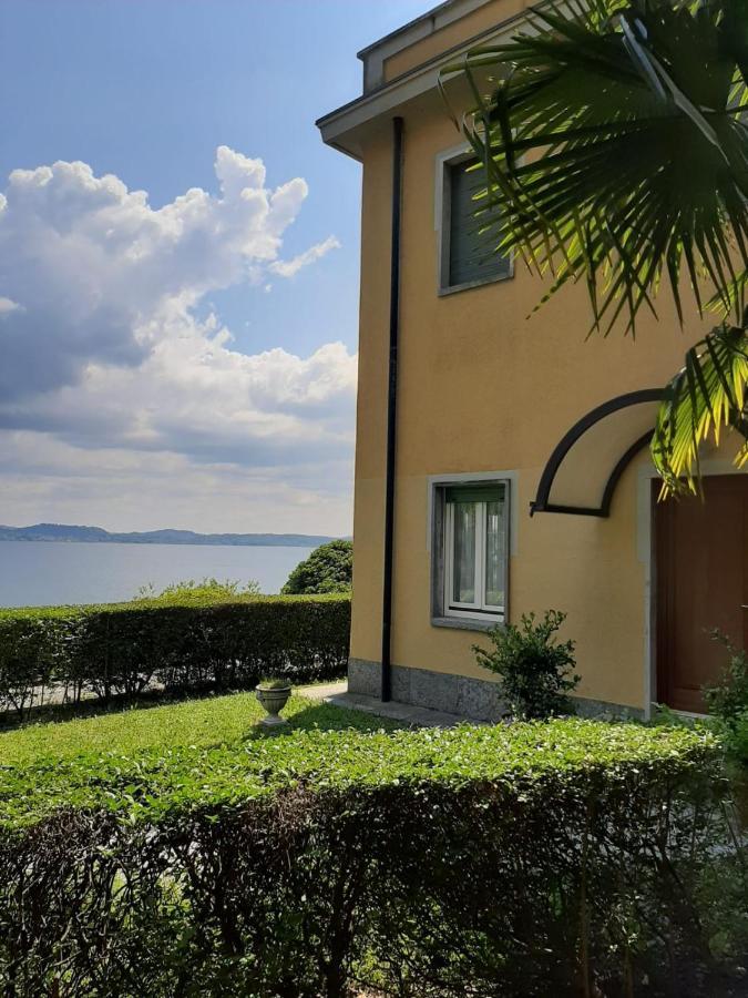 Appartamento GIOIOSA 1 con ampio terrazzo e vista Lago Belgirate Esterno foto