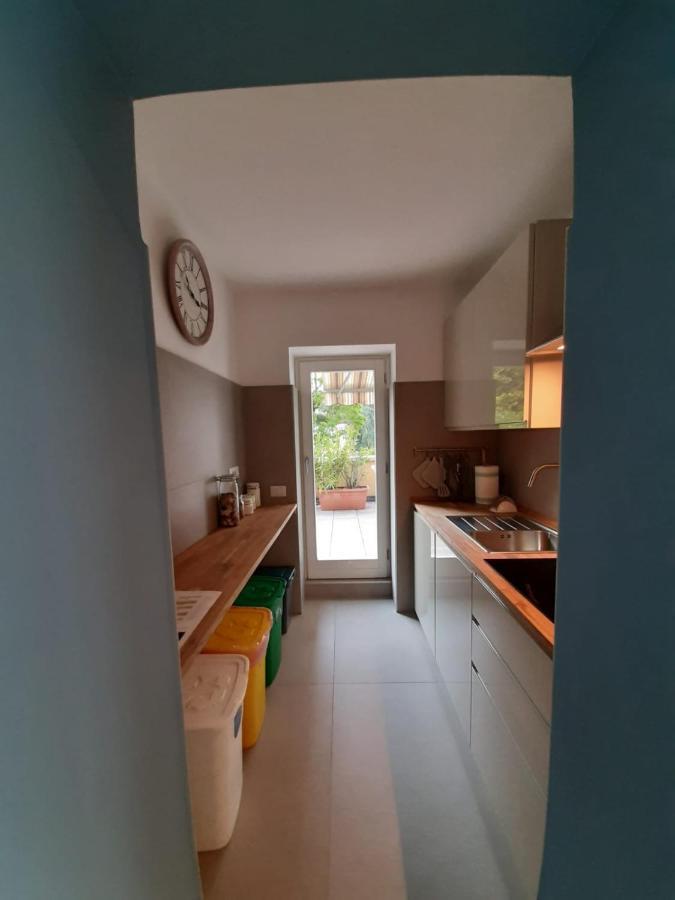 Appartamento GIOIOSA 1 con ampio terrazzo e vista Lago Belgirate Esterno foto