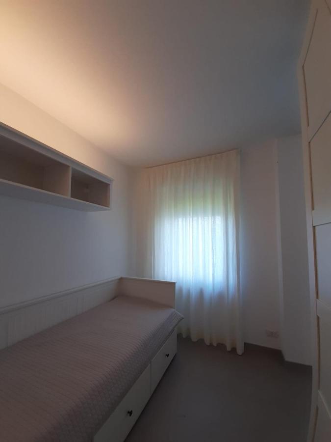 Appartamento GIOIOSA 1 con ampio terrazzo e vista Lago Belgirate Esterno foto