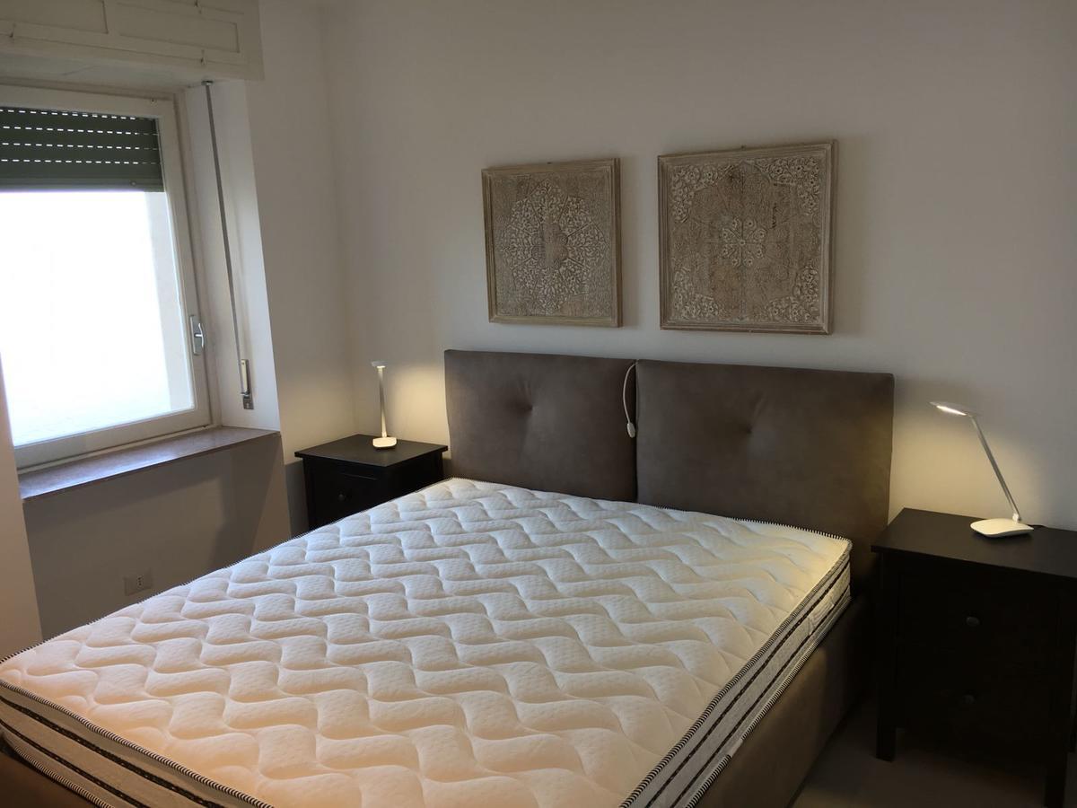 Appartamento GIOIOSA 1 con ampio terrazzo e vista Lago Belgirate Esterno foto